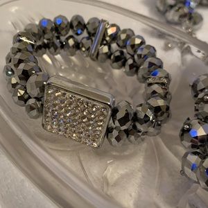Shimmering Grey & Silver Bracelet and Chucky Necklace Set- WOW!